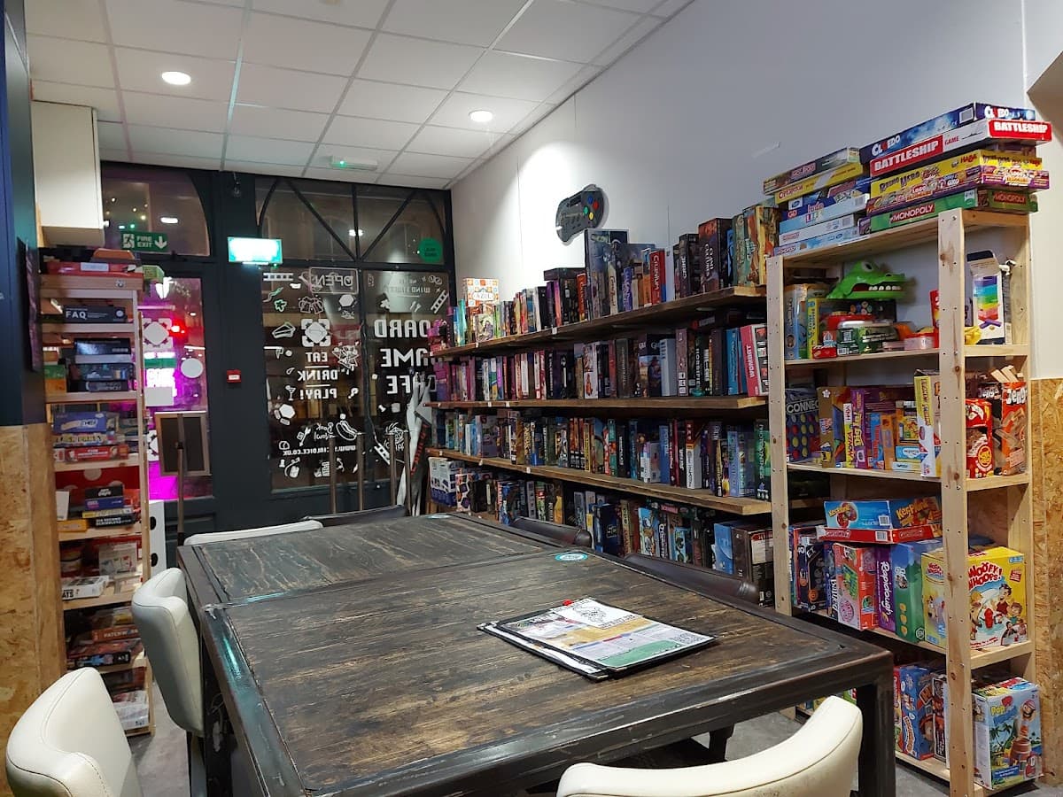Socialdice - Board Game Cafe