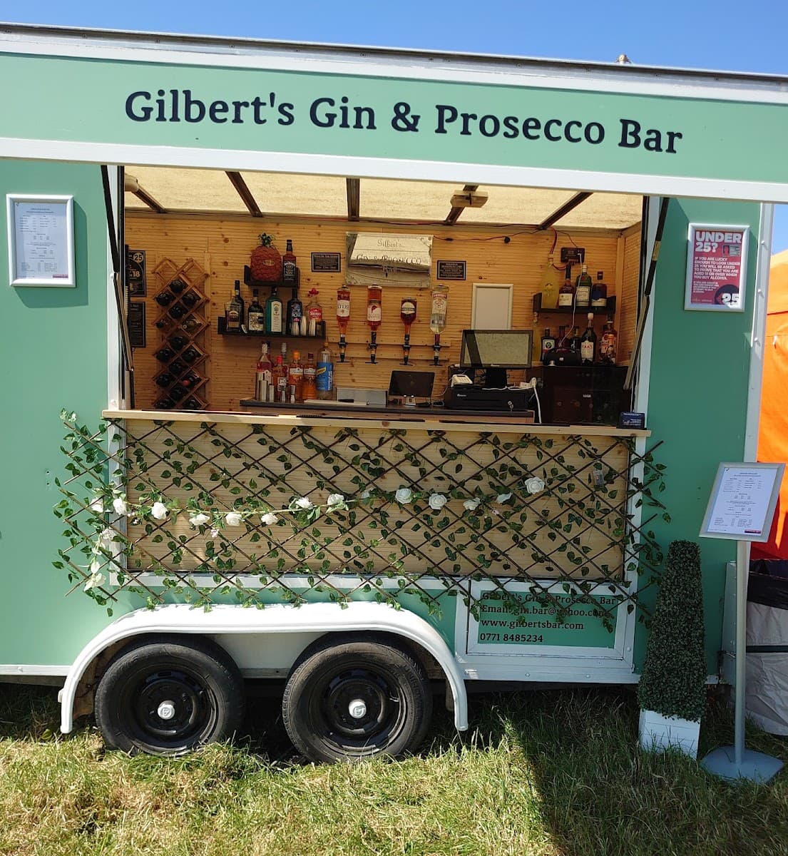 Gilbert's Gin & Prosecco Mobile Bar