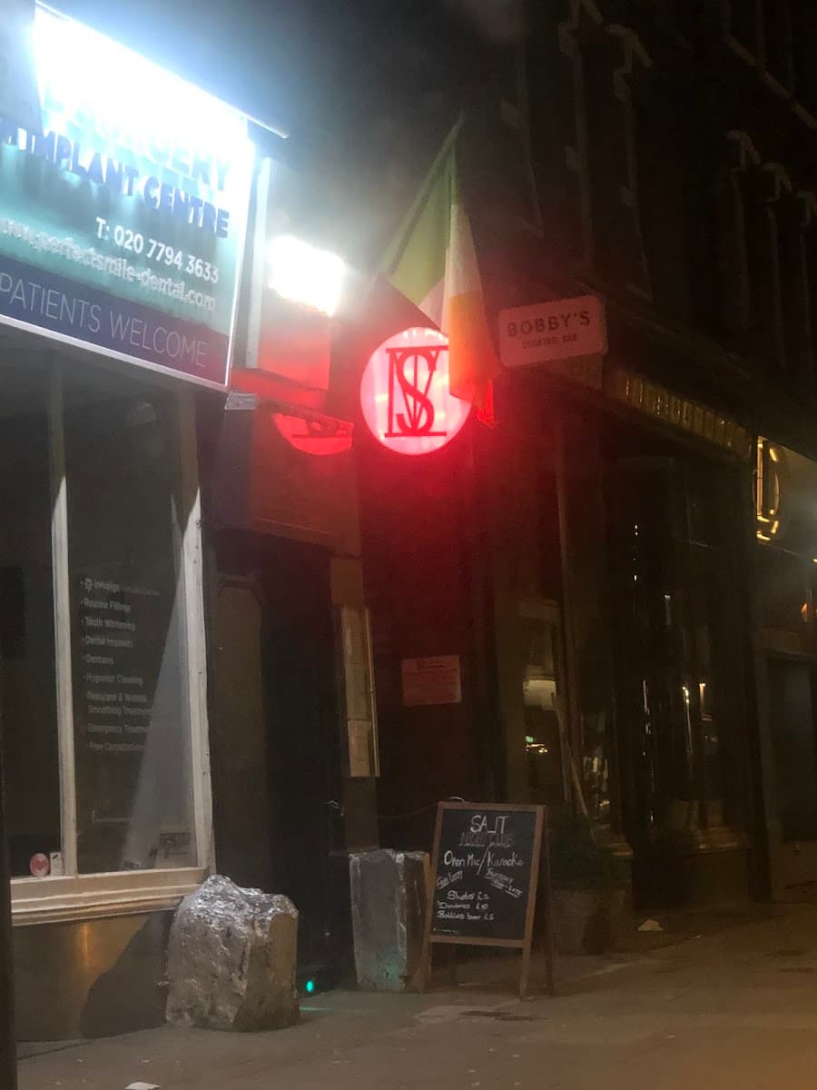 Salt Lounge