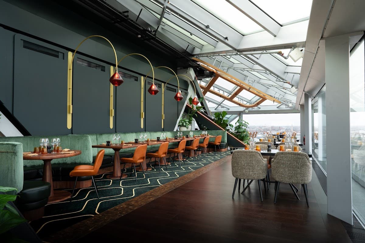 DÍON Rooftop Restaurant and Bar