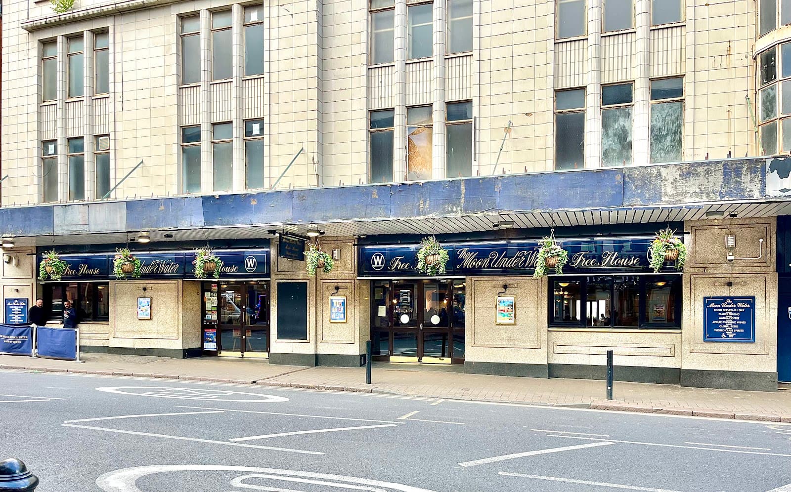 The Moon Under Water - JD Wetherspoon