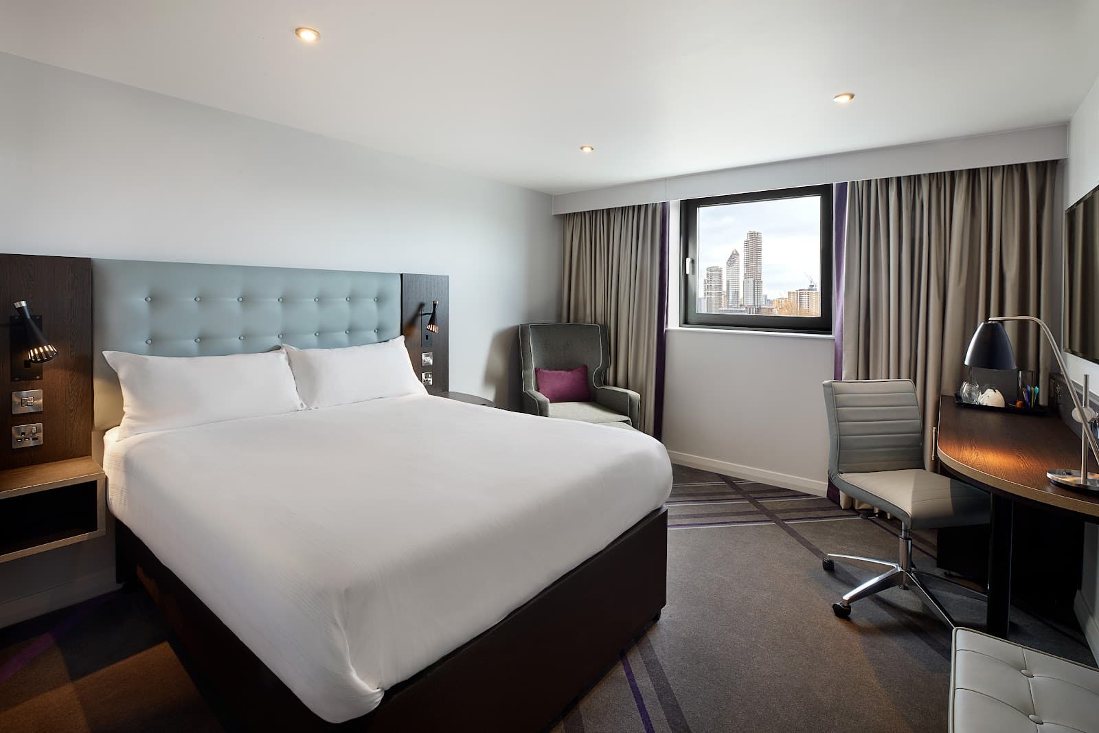 Premier Inn Stoke-On-Trent (Hanley) hotel