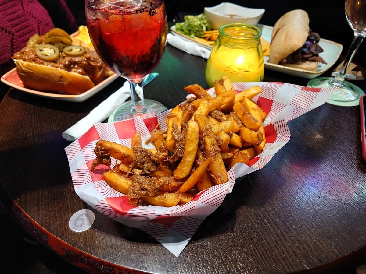 HARRISON'S BAR & KITCHEN