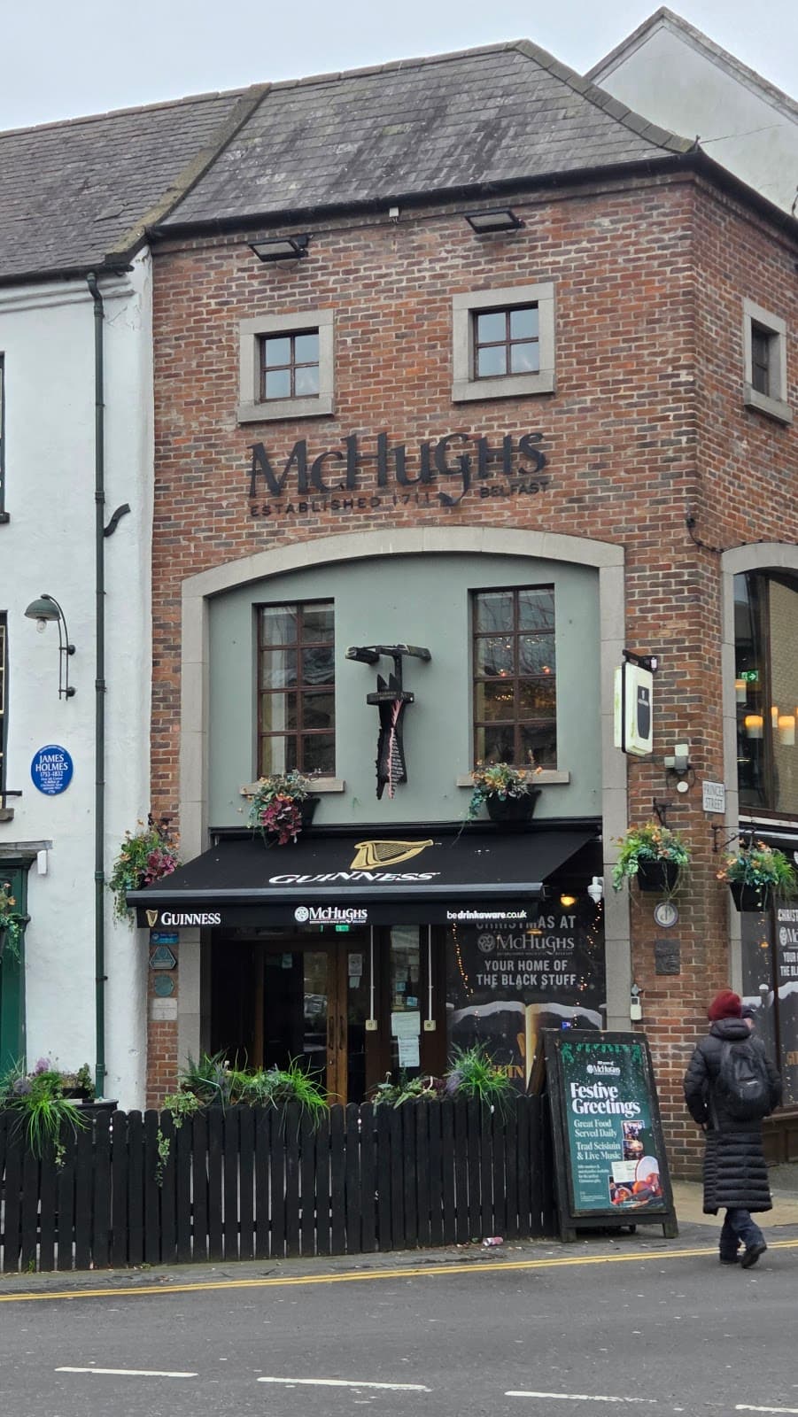McHughs Bar & Restaurant