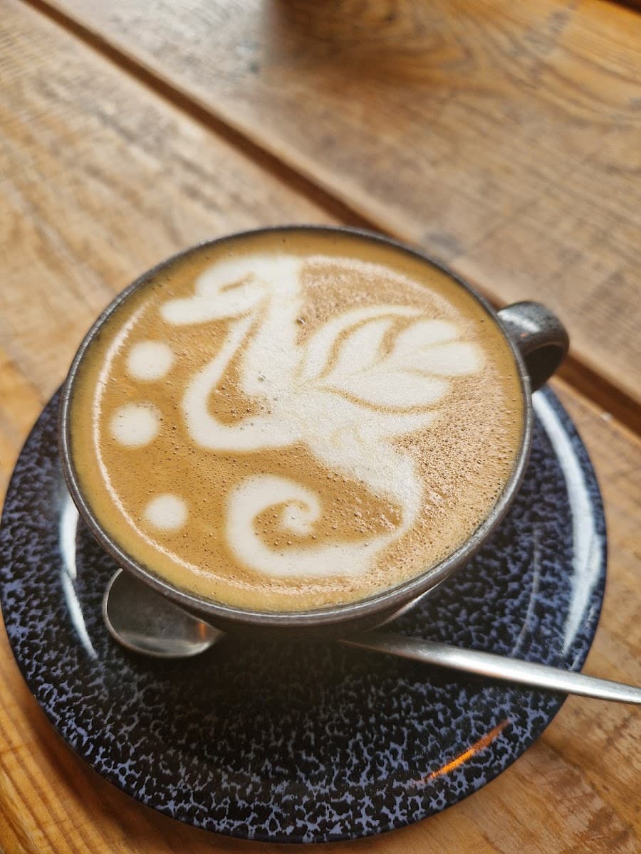 Tree Artisan Café