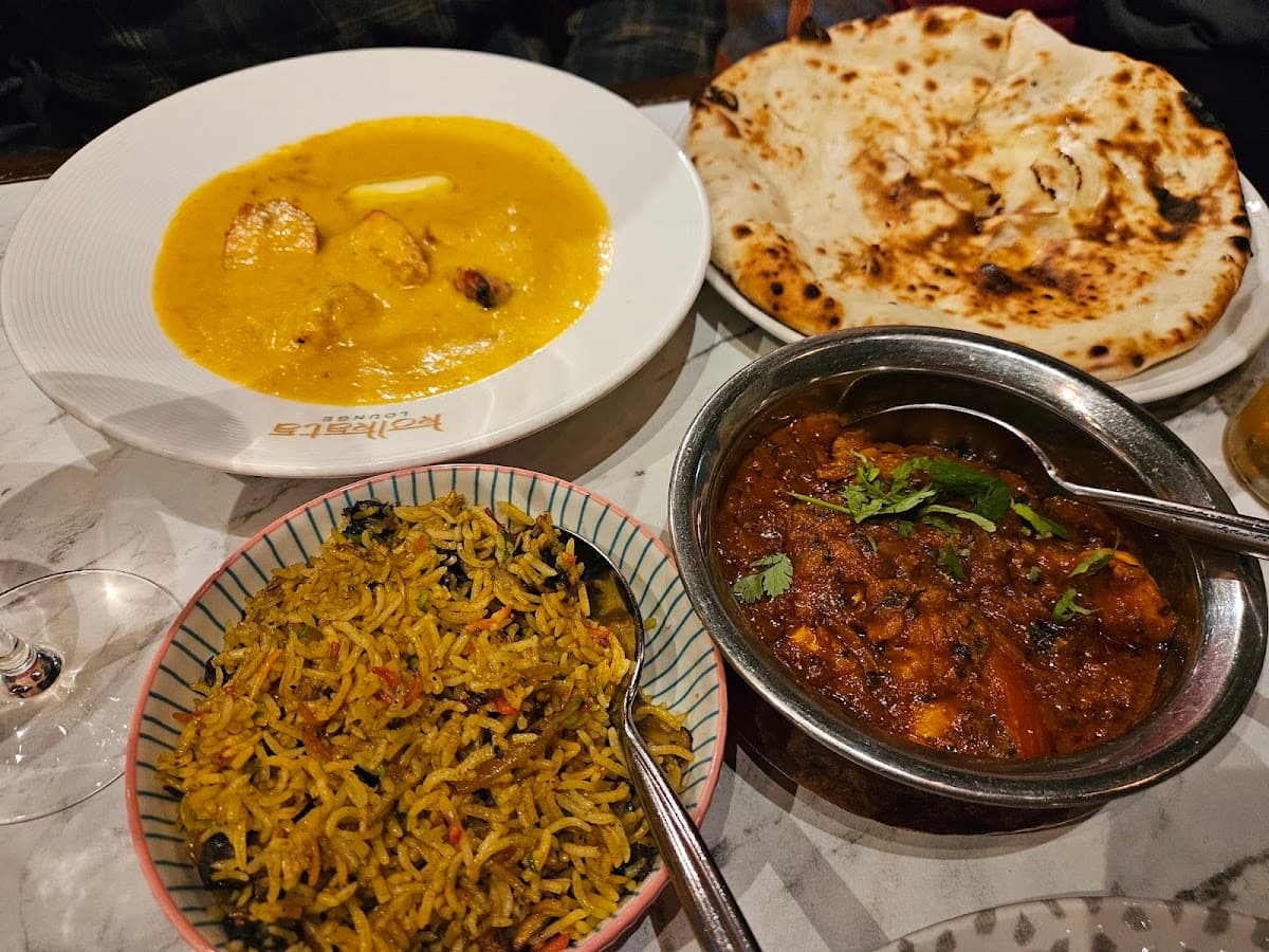 Kolkata Lounge Restaurant