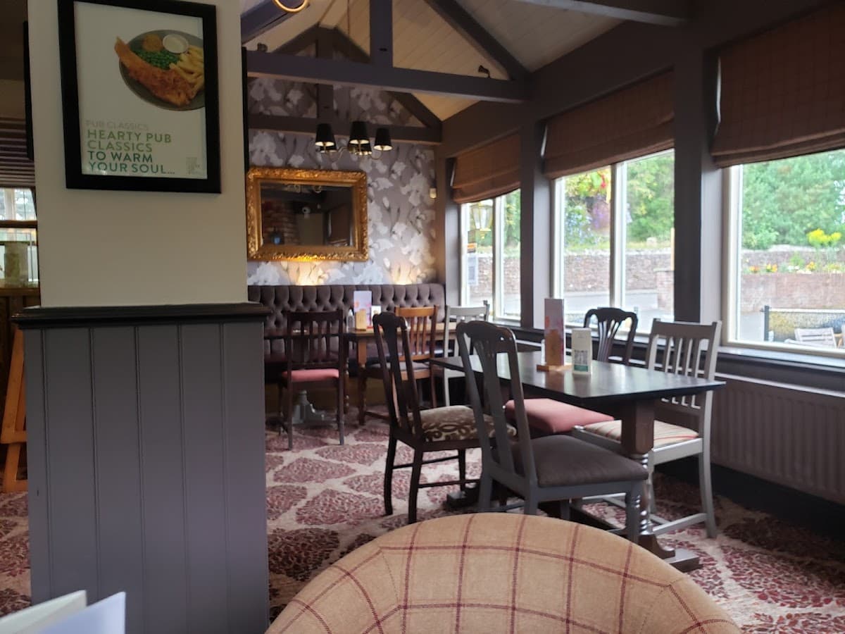 The Red Barn Bar & Grill