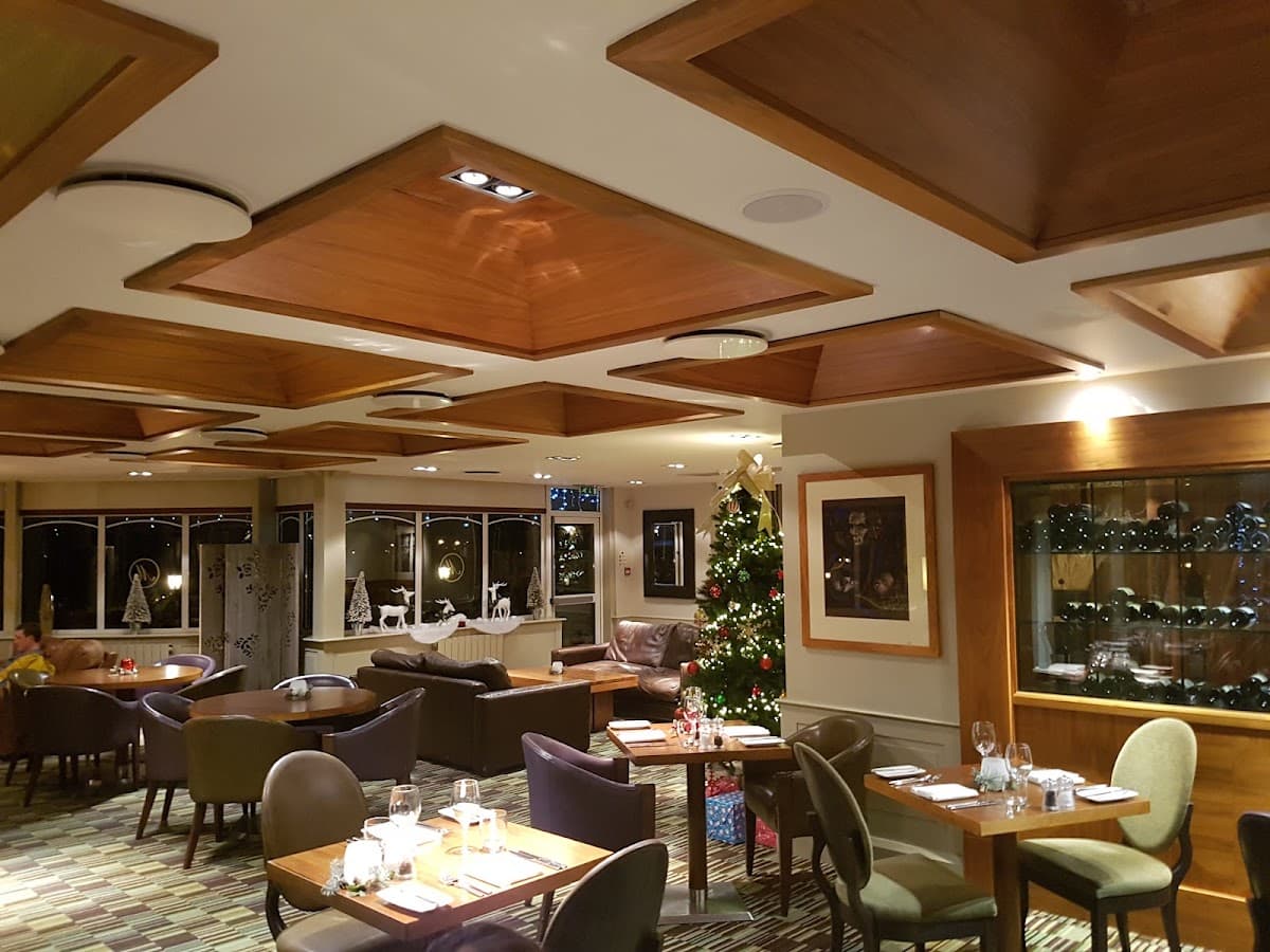 Martins Bar & Grill