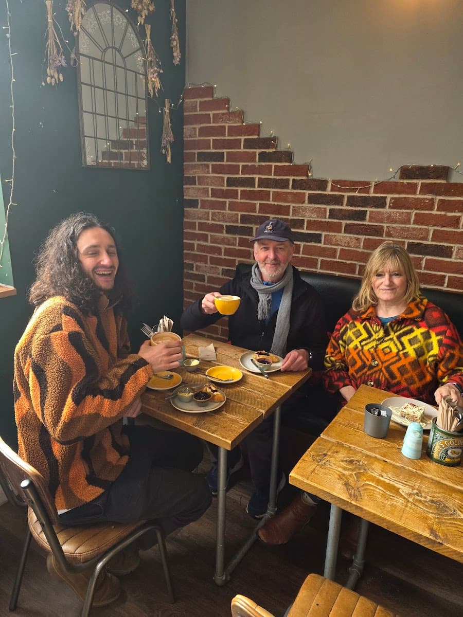 Broomhill Grind Kitchen Cafe
