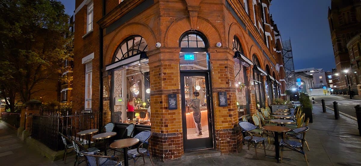 Comptoir Cafe & Wine