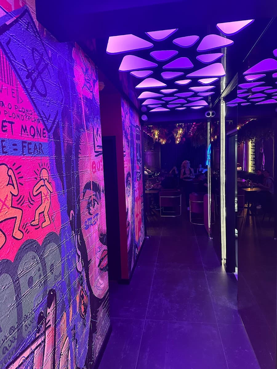 Ritzy Lounge