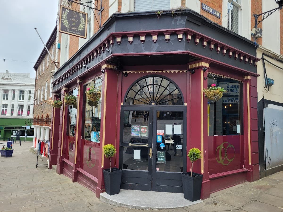 The Old Cigar & Olive Music Bar