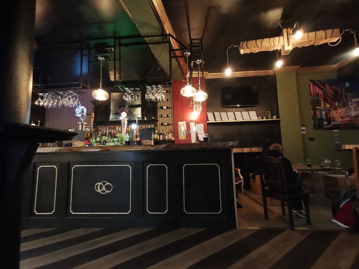 The Old Cigar & Olive Music Bar