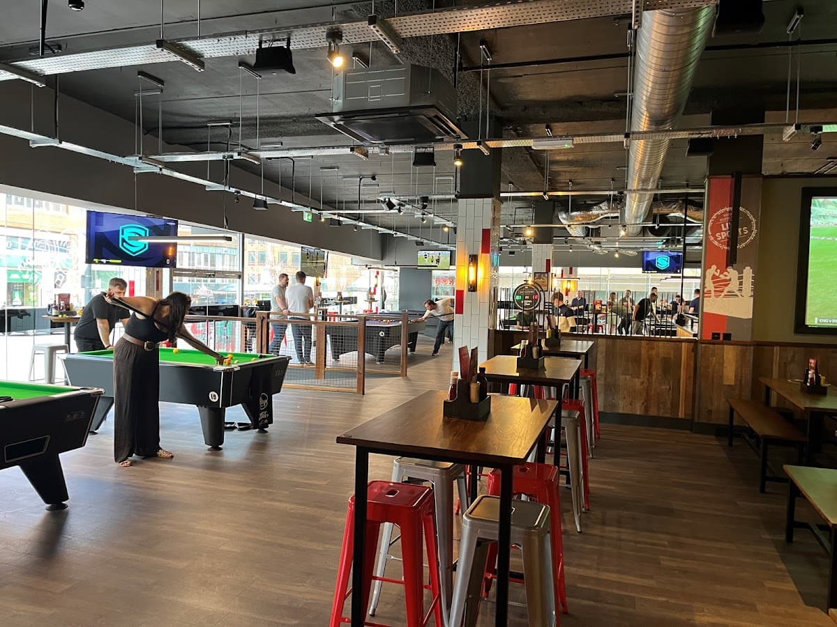Rileys Sports Bar