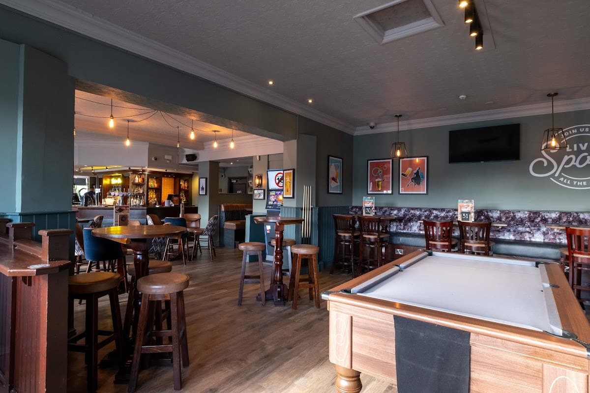 The Three Magpies Hotel