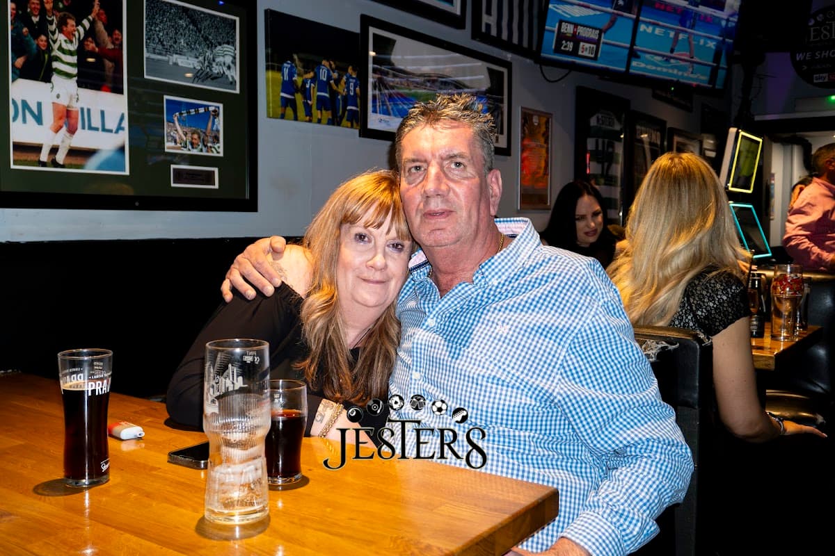 Jesters Sports & Music Bar & Grill