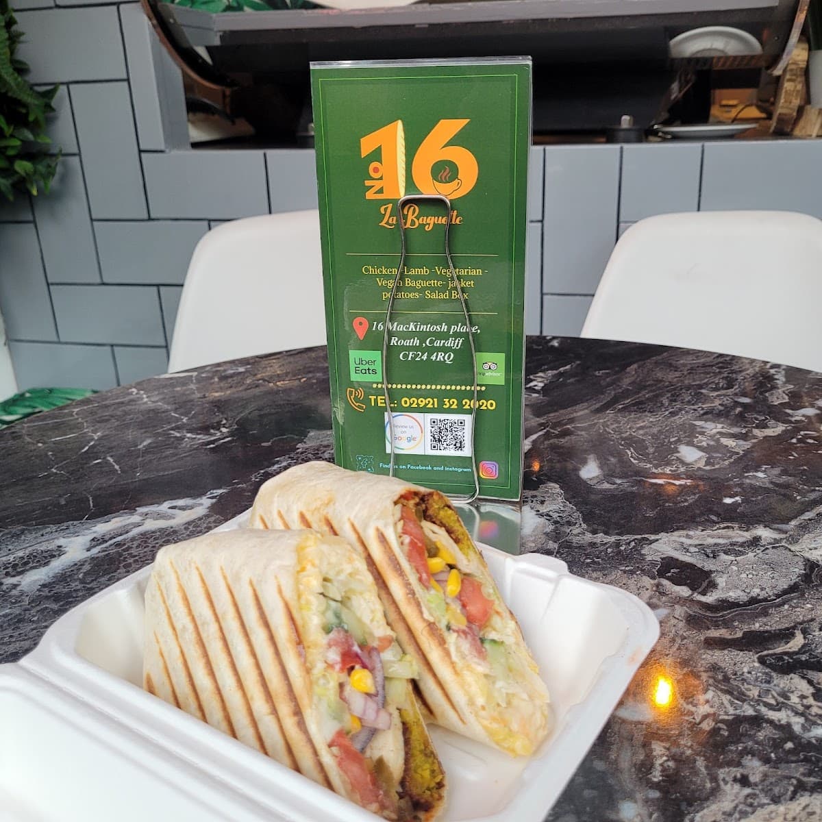 16 La Baguette