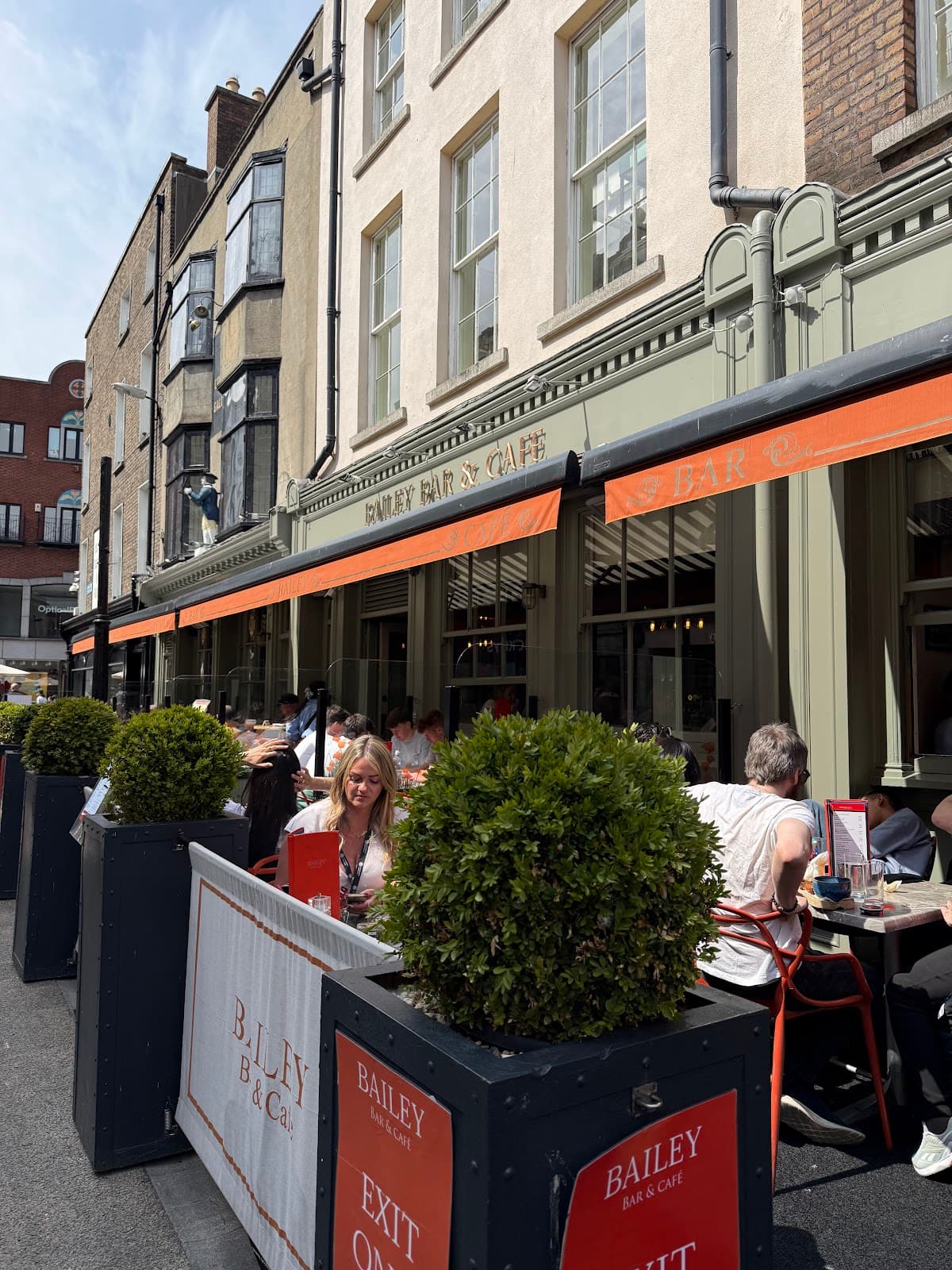 The Bailey - Cafe and Bar