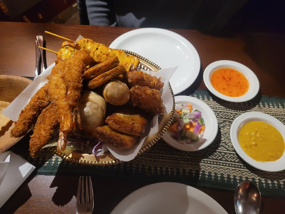 Thai Sakon Restaurant