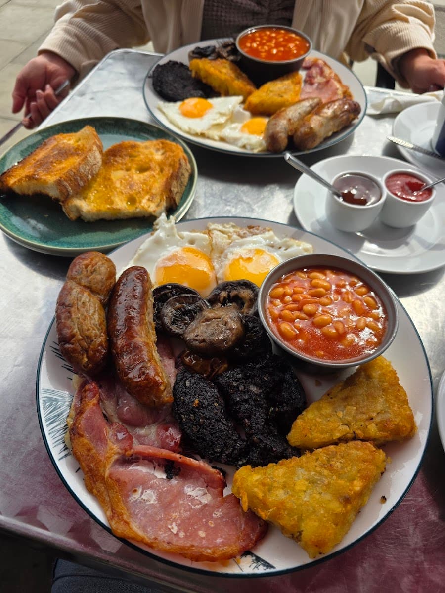 Eats and Treats