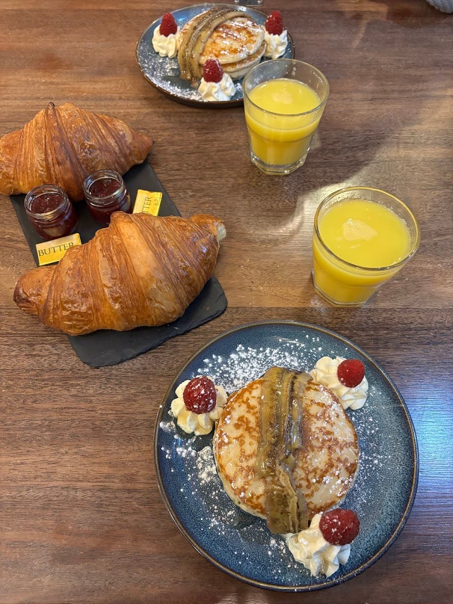 Deacon's House Cafe