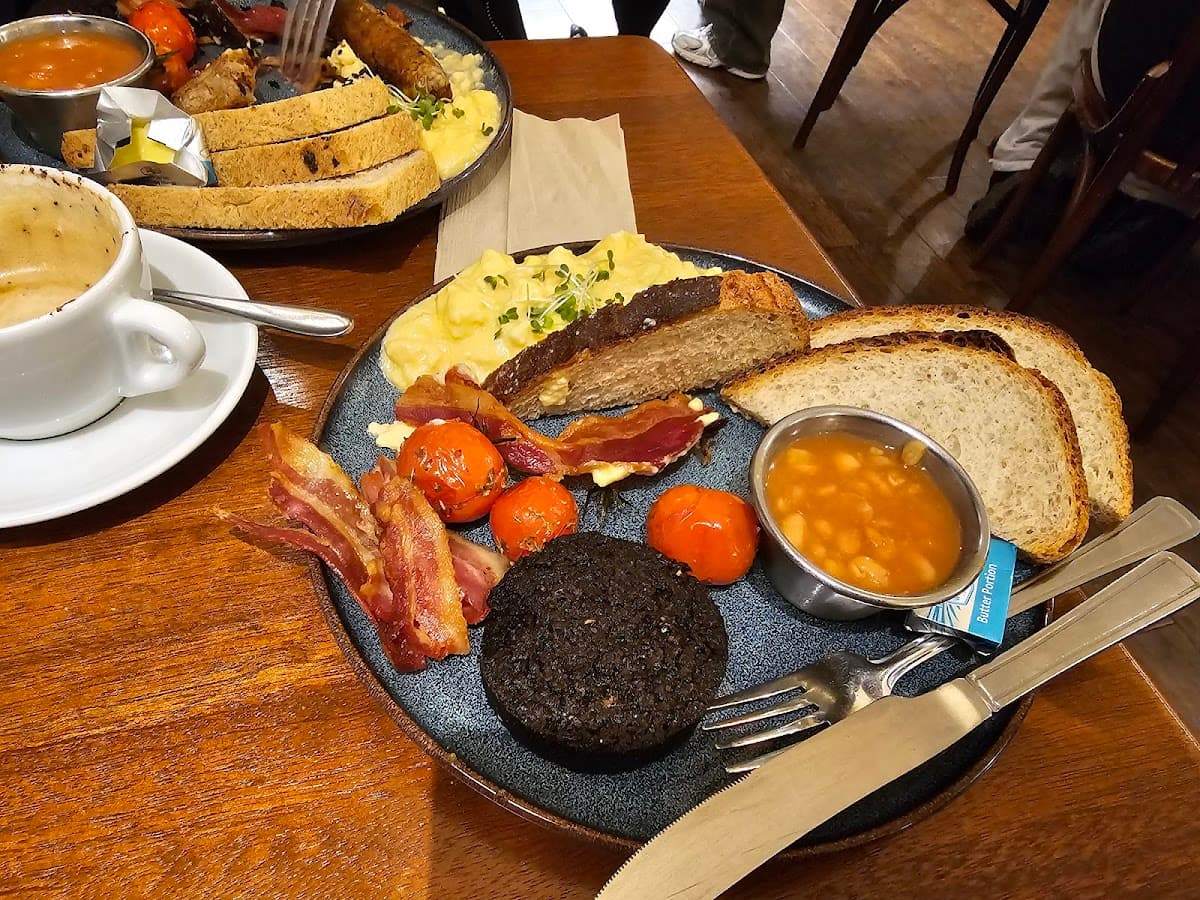 Deacon's House Cafe