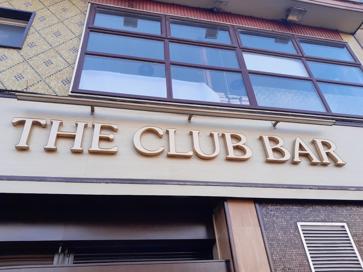 Club Bar