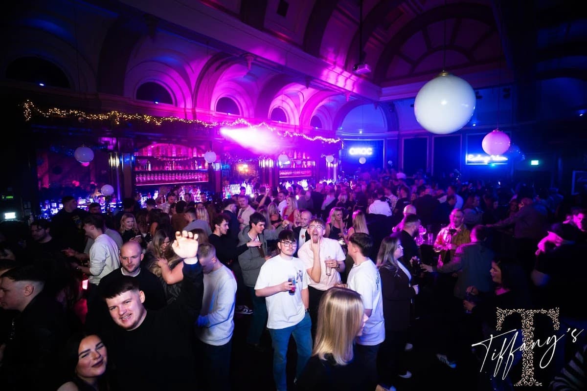 Tiffany's Bar - Lowgate