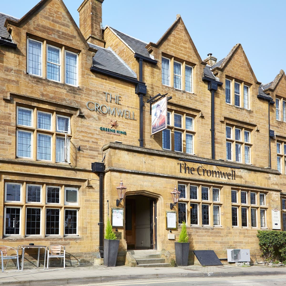 The Cromwell Lodge