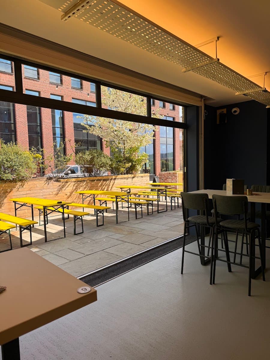 Watt Bar & Kitchen