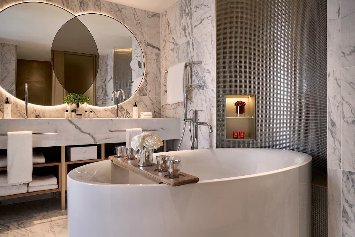 The BoTree London, Curio Collection by Hilton