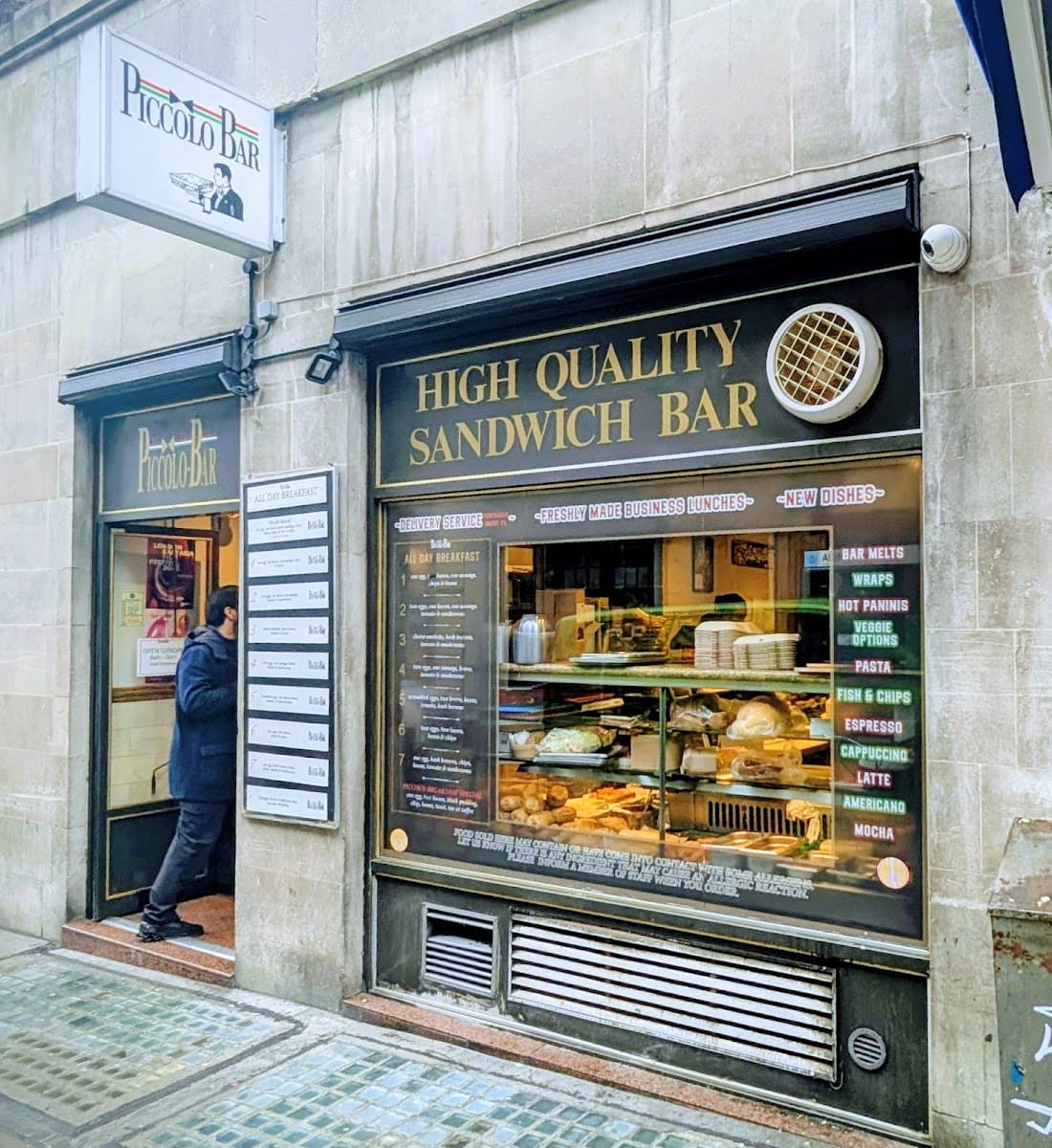 Piccolo Bar