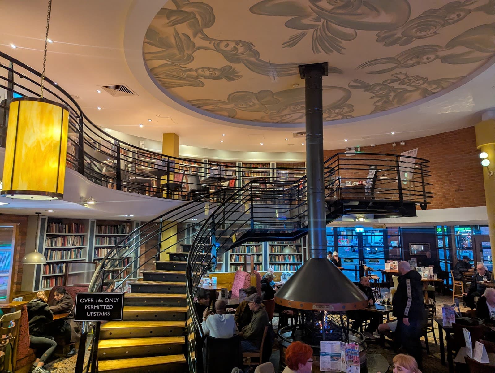 The White House - JD Wetherspoon