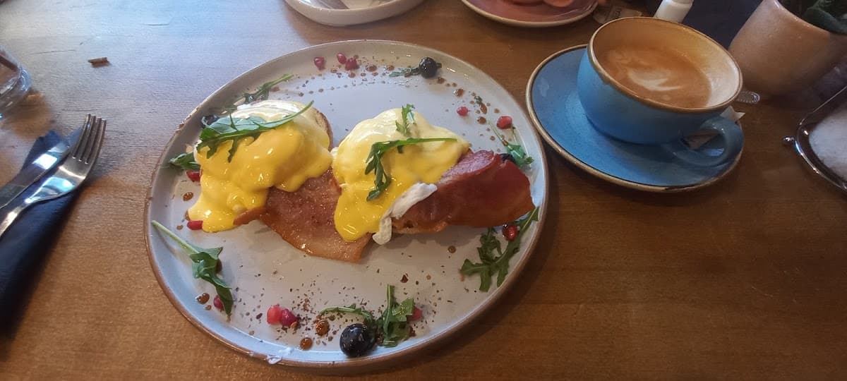 Fauna Coffee Shop