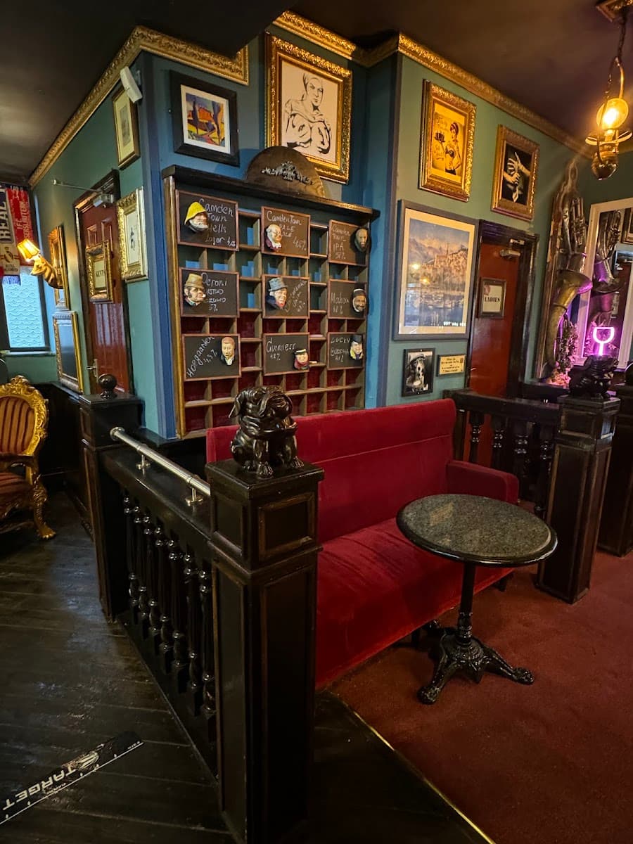 The Gardeners Arms Luxury Pub & Cocktail Bar