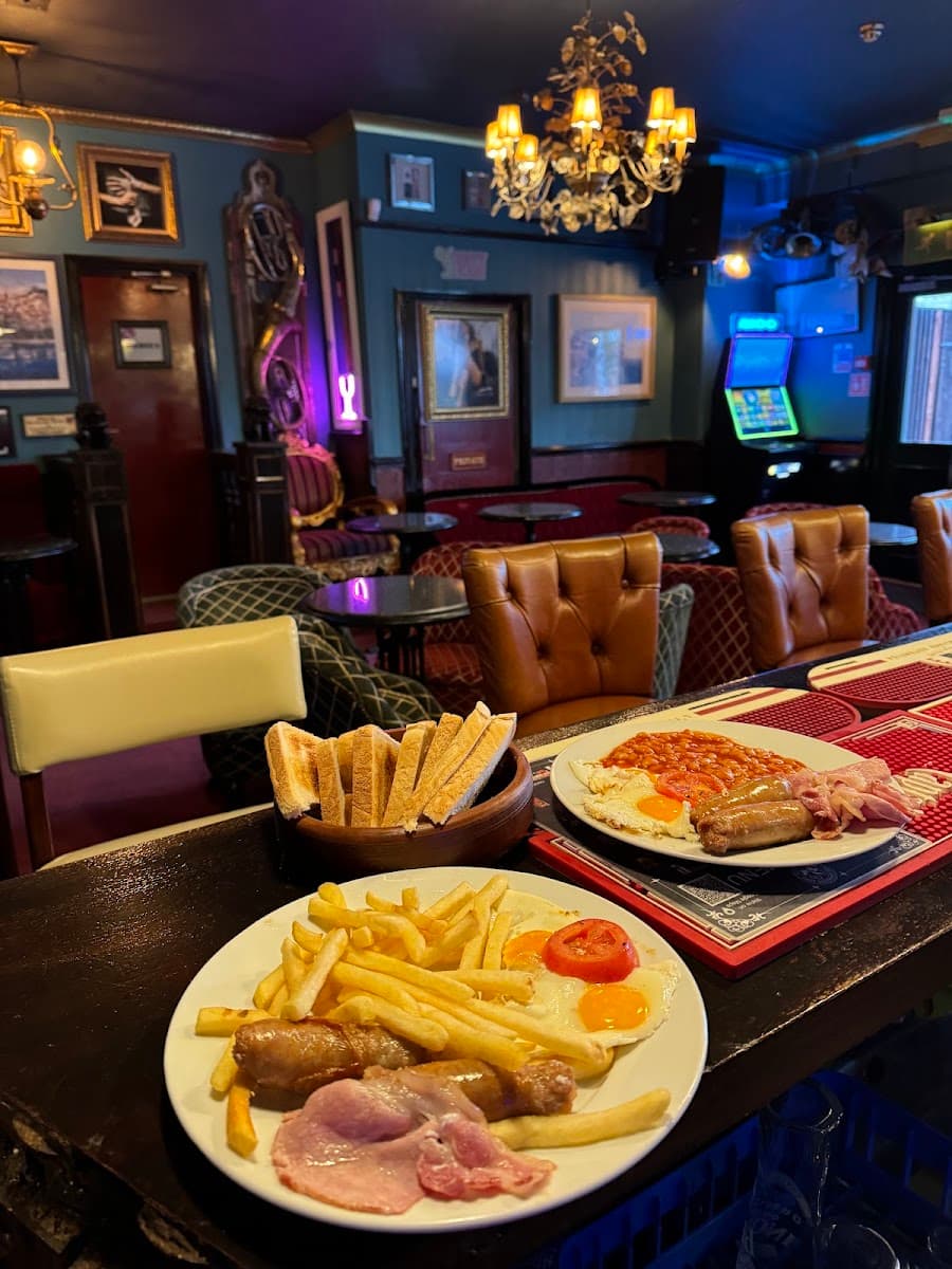 The Gardeners Arms Luxury Pub & Cocktail Bar