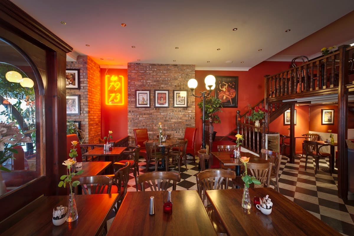 Tiffany Cafe Bar