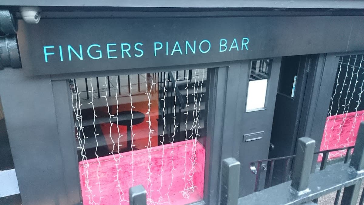 Fingers Piano Bar