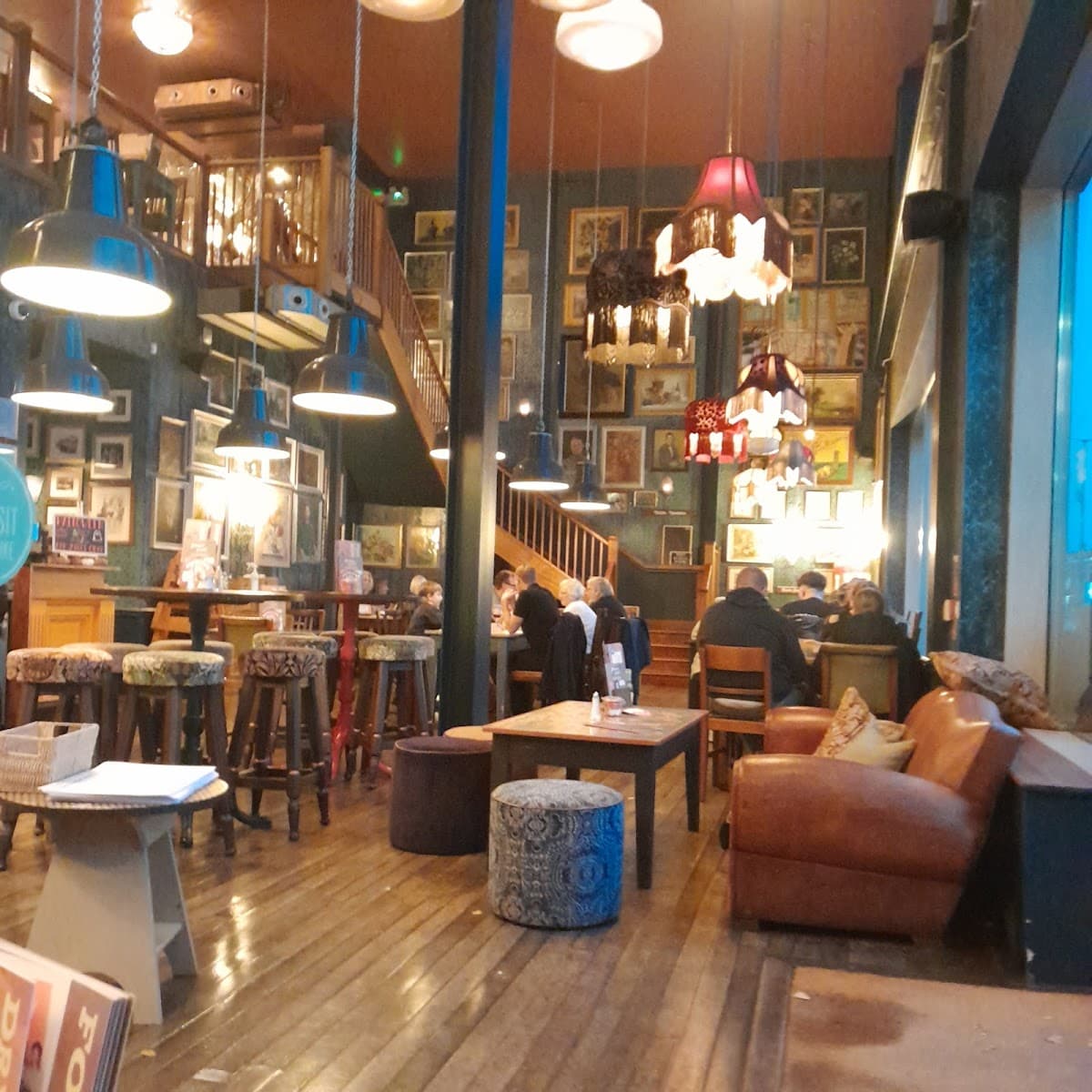 Desco Lounge