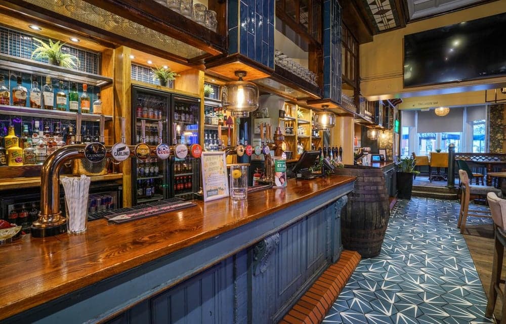 Mulberry Tree Inn