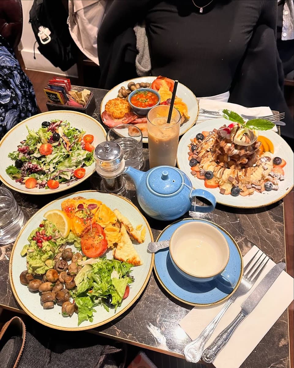 Victoria House Coffee & Food