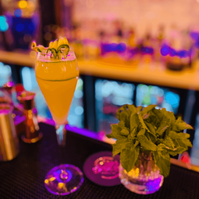 High Spirit Cocktail Bar