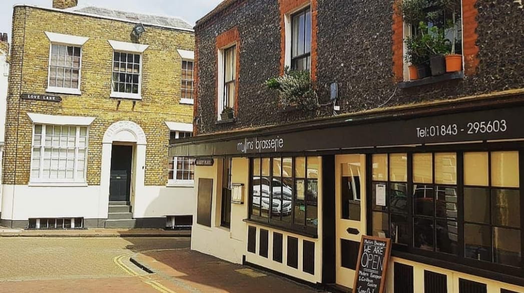 Mullins Brasserie