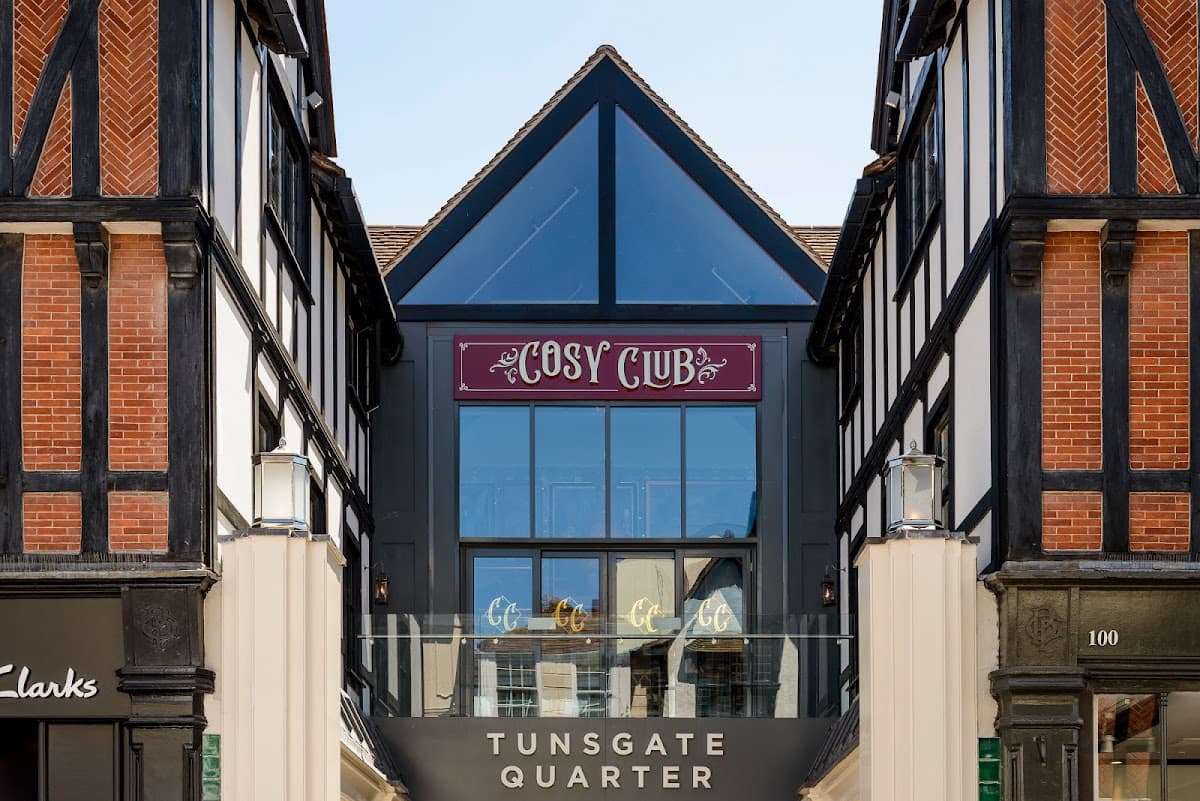 Cosy Club