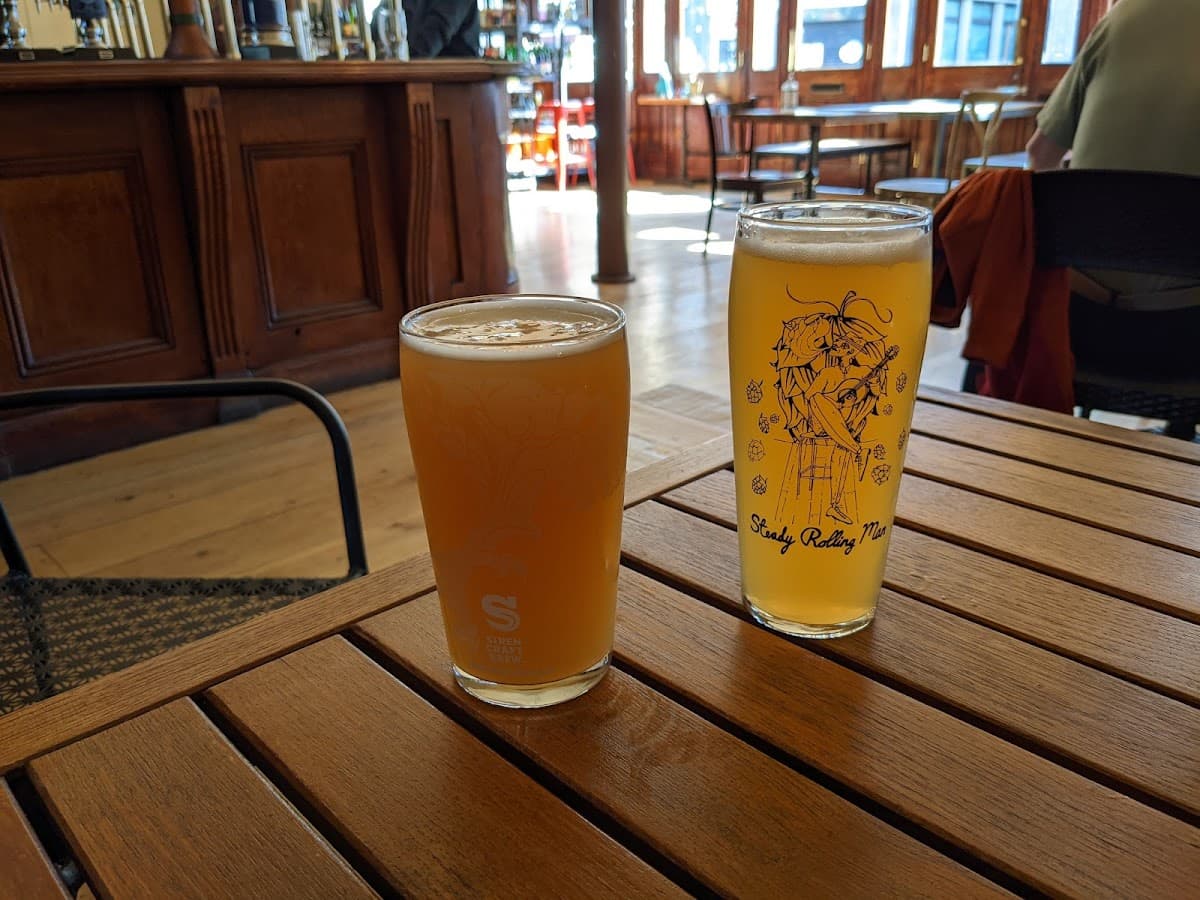 Star & Garter Pub