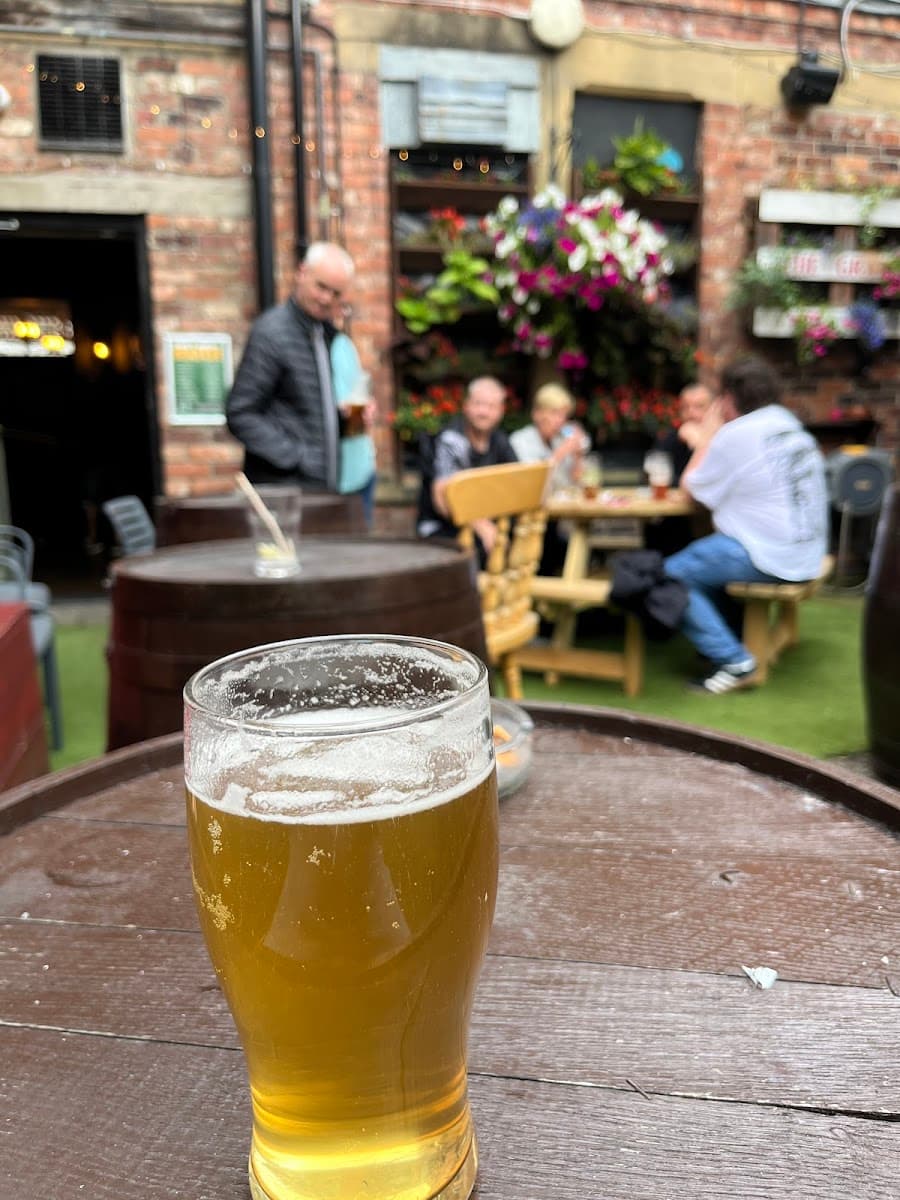 The Grapes Hotel