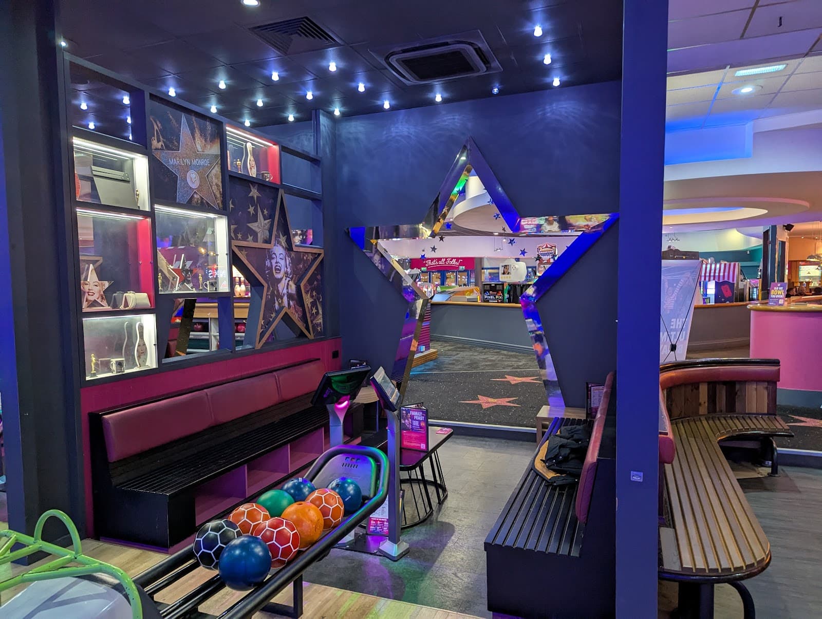 Hollywood Bowl Cardiff Red Dragon