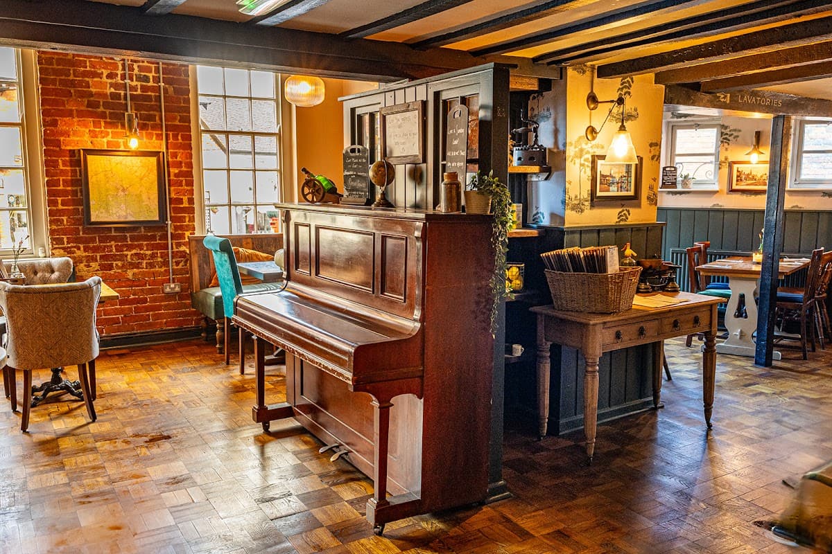 The Fox & Hounds, Lyndhurst