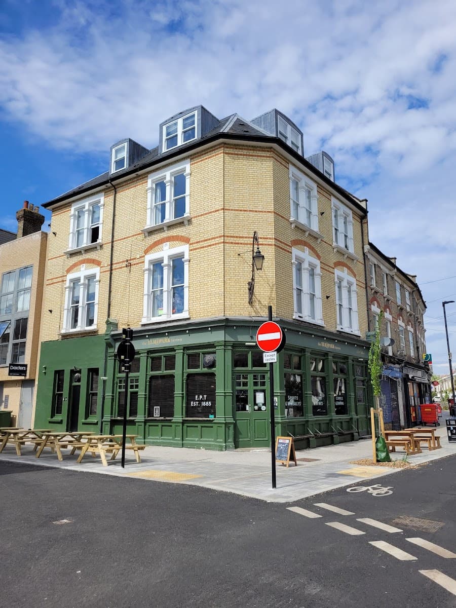 Elm Park Tavern