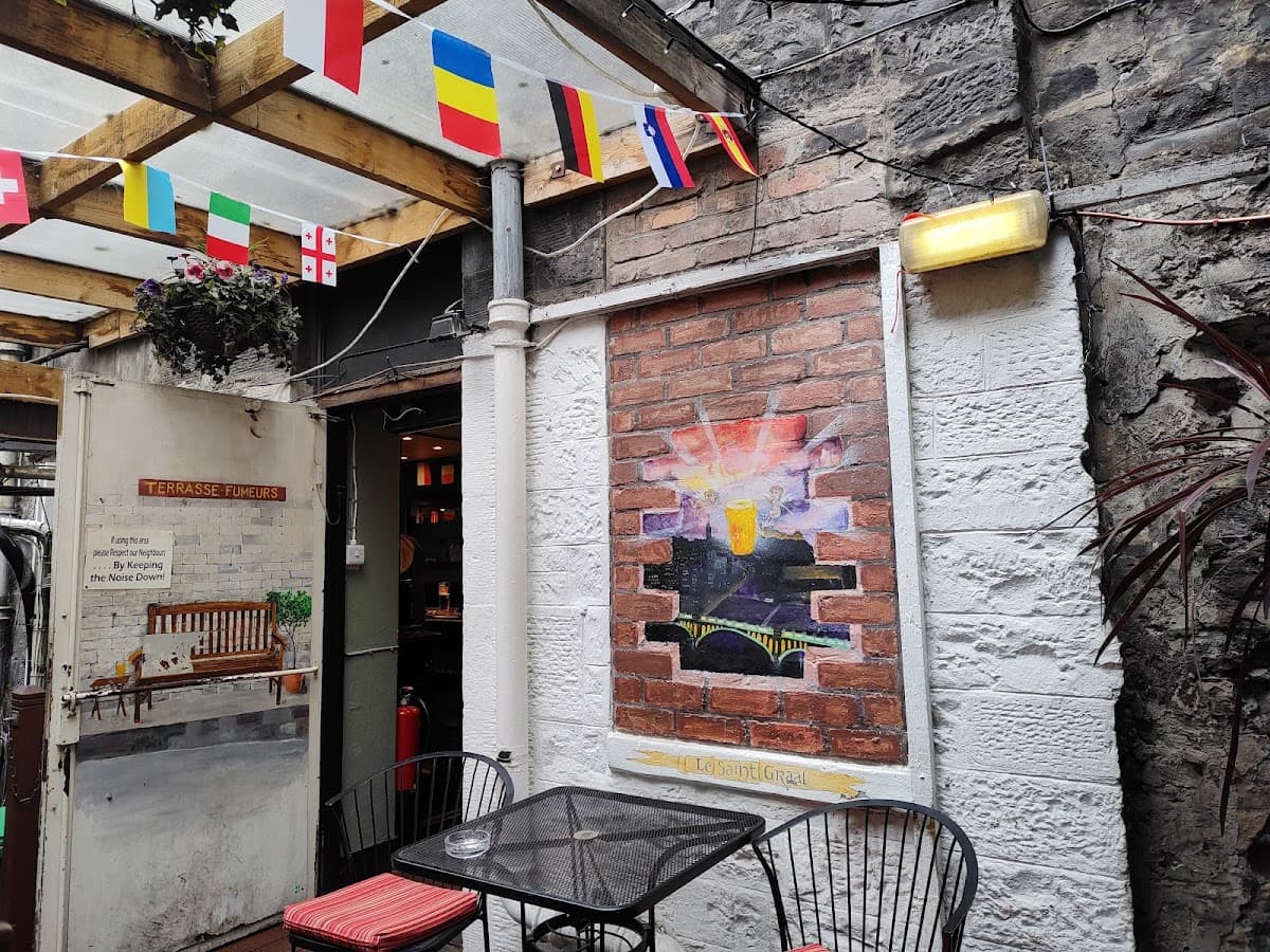 Jinglin' Geordie Bar